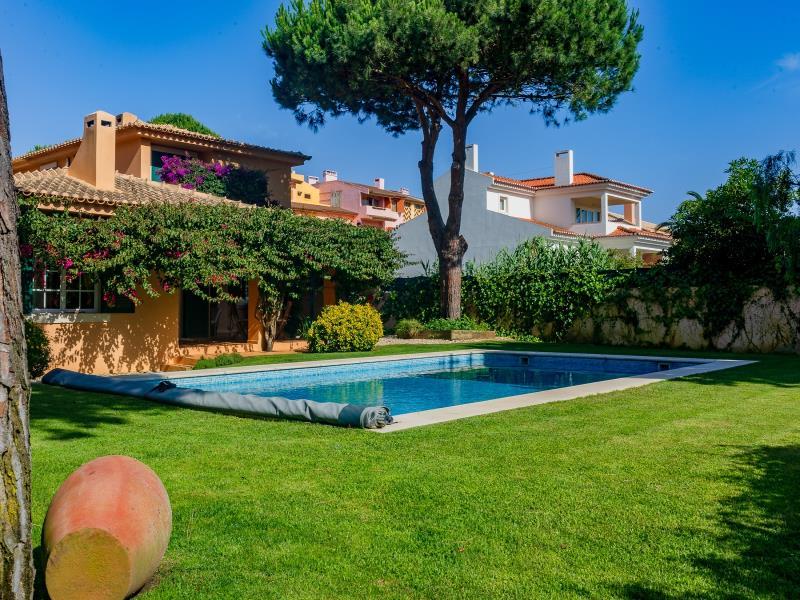 3 bedrooms House in Cascais, Portugal No. 194411