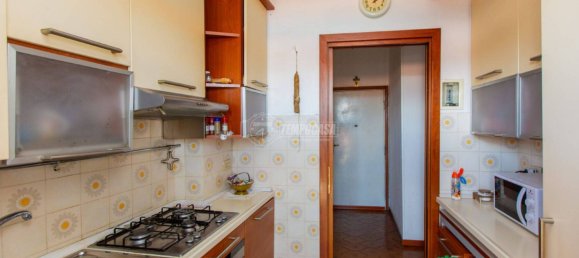 2 bedrooms Apartment in Busto Arsizio, Italy No. 122394 8