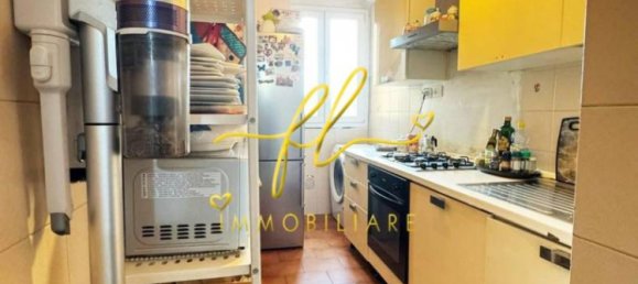 2 bedrooms Apartment in Livorno, Italy No. 45146 6