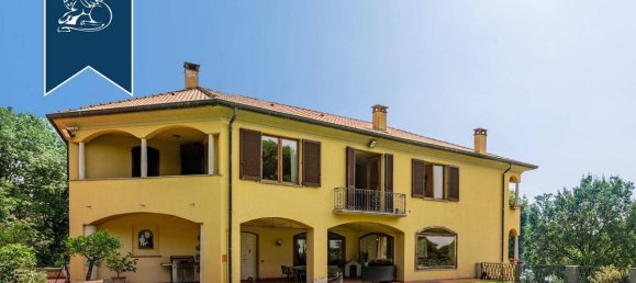 5 bedrooms Villa in Carate Brianza, Italy No. 56631 8
