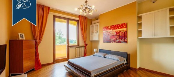 5 bedrooms Villa in Carate Brianza, Italy No. 56631 32