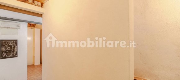 2 Schlafzimmer Haus in Turin, Italy, Nr. 379922 27