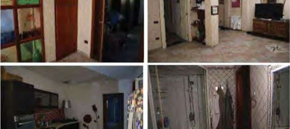 Casa de 16 divisões em Marano di Napoli, Italy N.º 13800 6