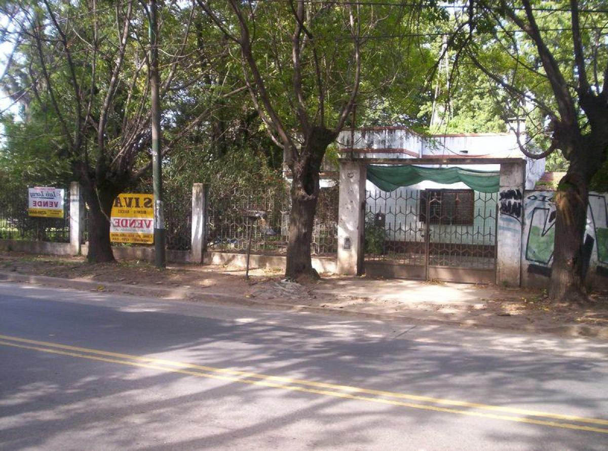 Дом с 3 спальнями в Альмиранте Браун, Аргентина № 74242