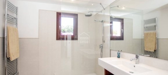 4 bedrooms Villa in Sant Lluis, Spain No. 5566 11