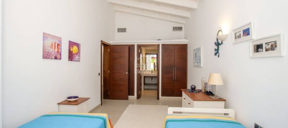 4 bedrooms Villa in Sant Lluis, Spain No. 5566 16