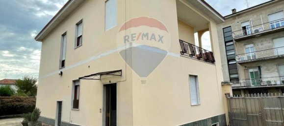 4 Schlafzimmer Villa in Agrate Brianza, Italy, Nr. 127455 5