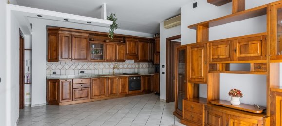 3غرفة شقة في Bollate, Italy رقم 163528 25