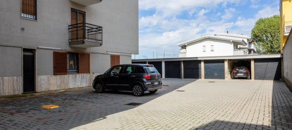 3غرفة شقة في Bollate, Italy رقم 163528 19