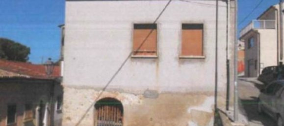 2غرفة شقة في San Nicola Baronia, Italy رقم 93652 3