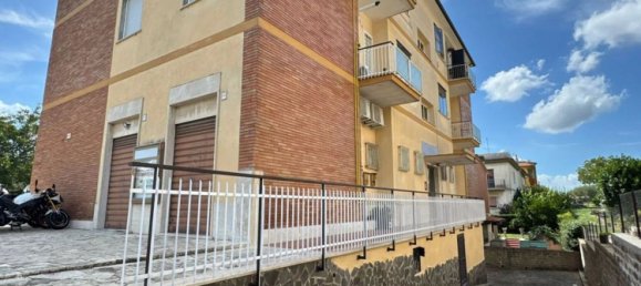 Apartamento de 4 dormitorios en Rome, Italy No. 320953 18