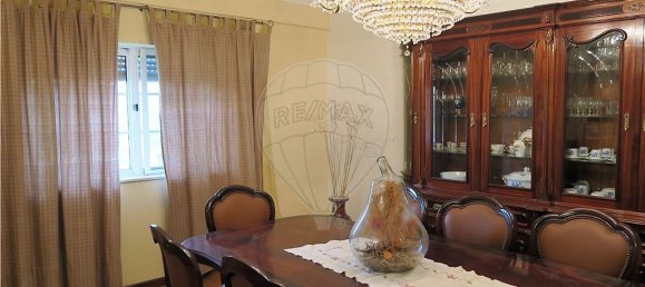 5 bedrooms House in Rio de Mouro, Portugal No. 28204 4