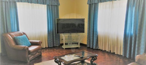 5 bedrooms House in Rio de Mouro, Portugal No. 28204 13