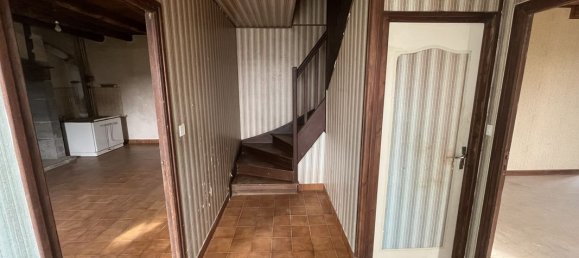 5 bedrooms House in Chalvignac, France No. 62250 3