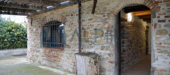 8 rooms House in Mercato Saraceno, Italy No. 62495 6