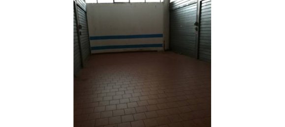 1-Zimmer Garage in Rome, Italy, Nr. 252528 3