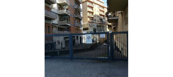 1-Zimmer Garage in Rome, Italy, Nr. 252528 2