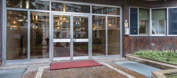 3 bedrooms Apartment in Milan, Italy No. 260708 16