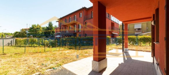 2 bedrooms Apartment in Carnate, Italy No. 165526 9