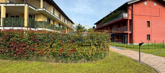 2 bedrooms Apartment in Carnate, Italy No. 165526 13