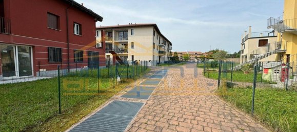 2 bedrooms Apartment in Carnate, Italy No. 165526 11