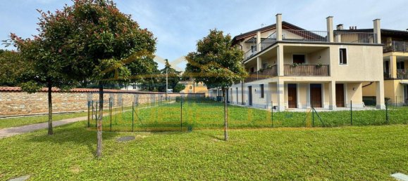 2 bedrooms Apartment in Carnate, Italy No. 165526 20