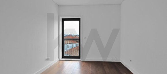 4 Schlafzimmer Wohnung in Porto, Portugal, Nr. 78649 6