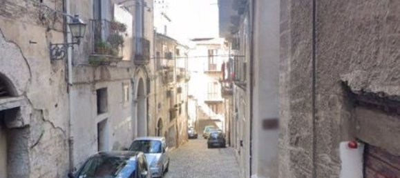 Apartamento de 7 habitaciónes en Cosenza, Italy No. 36176 2