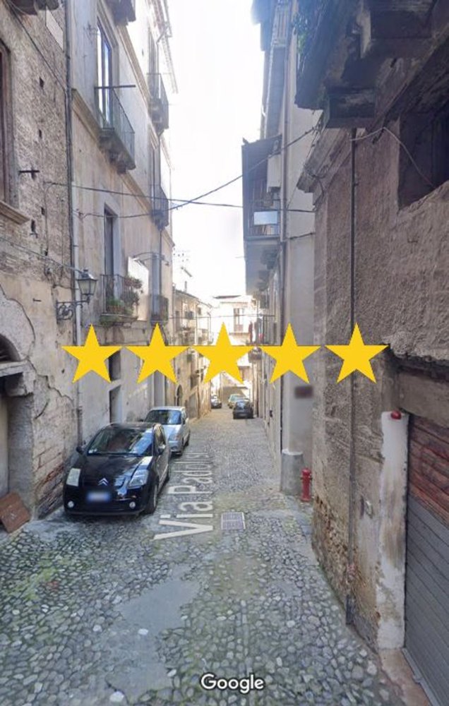 Apartamento de 7 habitaciónes en Cosenza, Italy No. 36176