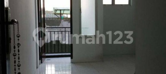 4 bedrooms House in Cengkareng, Indonesia No. 1771 16