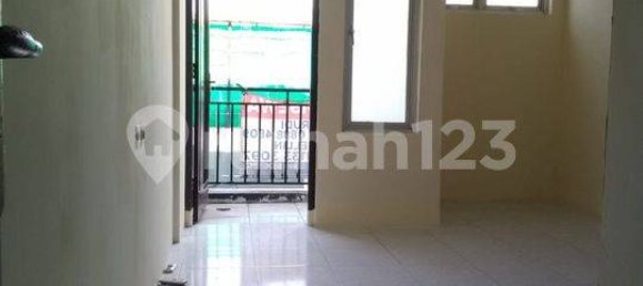 4 bedrooms House in Cengkareng, Indonesia No. 1771 12