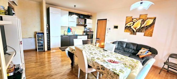 Квартира с 3 комнатами в Брешиа, Италия № 179096 6