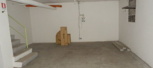 Gewerbliche Immobilie in Udine, Italy 200m², Nr. 74957 2