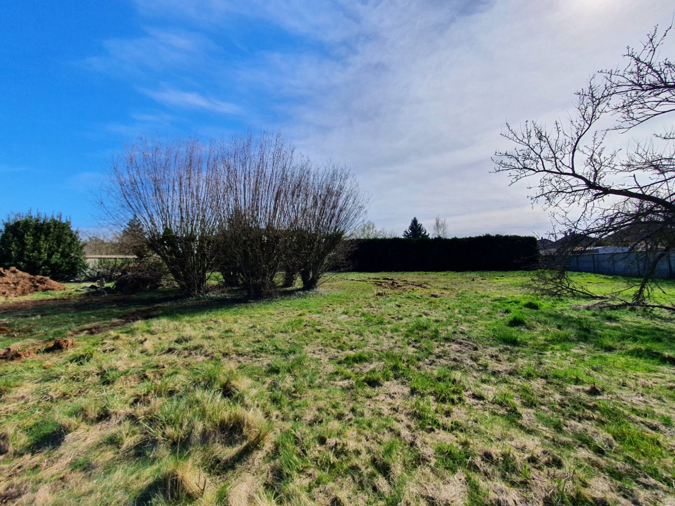 Terreno en Beville-le-Comte, France No. 80224