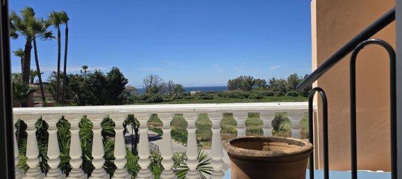 2 bedrooms Penthouse in Estepona, Spain No. 178388 3