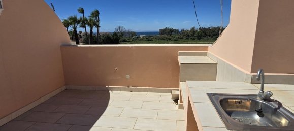 2 bedrooms Penthouse in Estepona, Spain No. 178388 8