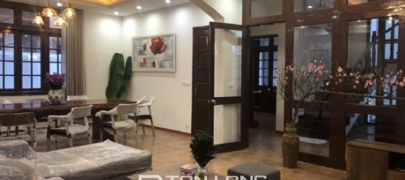 3 bedrooms Villa in Tay Ho, Vietnam No. 1252 5
