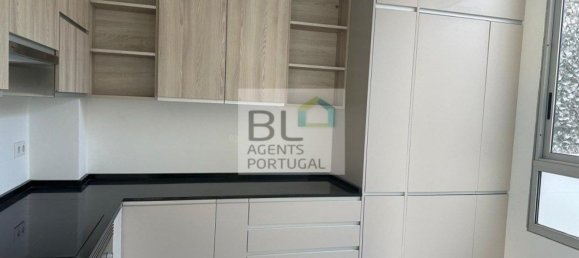 4 bedrooms Apartment in Faro, Portugal No. 153145 9
