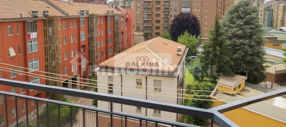 2 bedrooms Apartment in Milan, Italy No. 362144 7