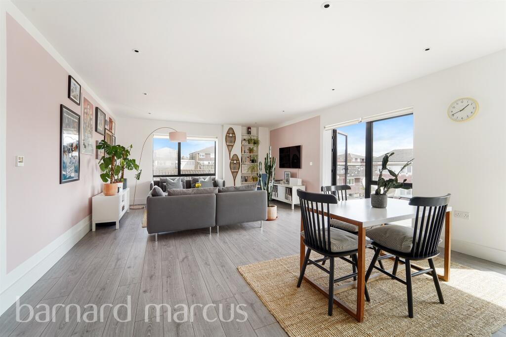 2 bedrooms Apartment in Surbiton, United Kingdom No. 9950