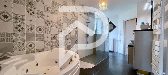 5 bedrooms House in Luneville, France No. 77887 7