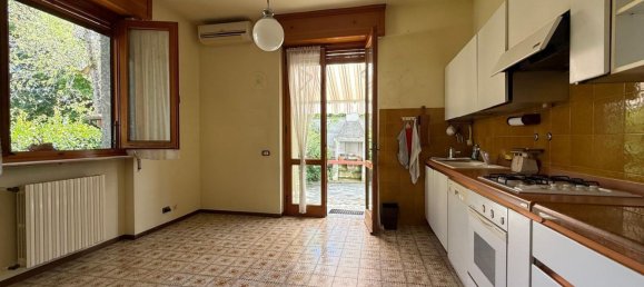 9 bedrooms House in Voghera, Italy No. 365648 11