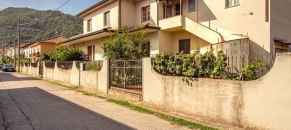 6 bedrooms Villa in Vairano Patenora, Italy No. 325672 2