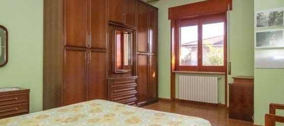 6 bedrooms Villa in Vairano Patenora, Italy No. 325672 11