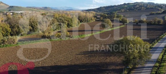 47284m² Land in Todi, Italy No. 128878 9