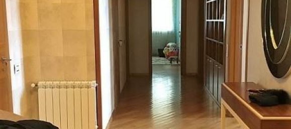 4 bedrooms Apartment in Baku, Azerbaijan No. 567 26