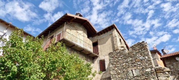 Casa de 9 habitaciónes en Domaso, Italy No. 143132 3