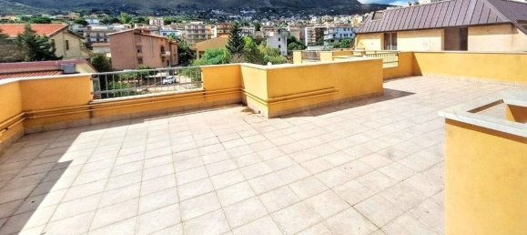 23m² Commercial property in Carini, Italy No. 336034 5