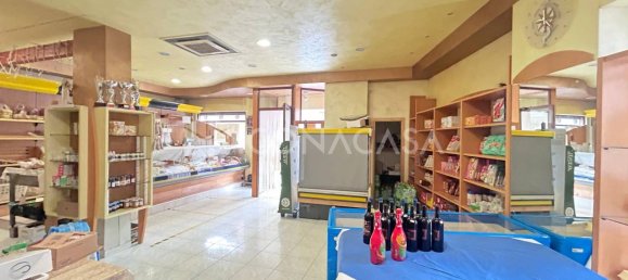 2 rooms Commercial property in Bitonto, Italy No. 24017 6