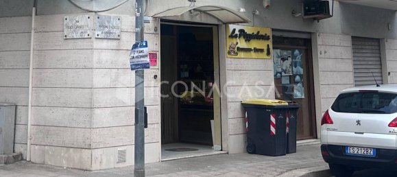 2 rooms Commercial property in Bitonto, Italy No. 24017 3